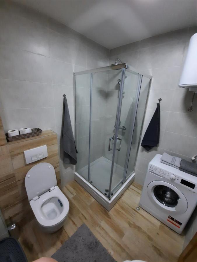 Apartman Bulevar Sarajevo - Free Parking エクステリア 写真