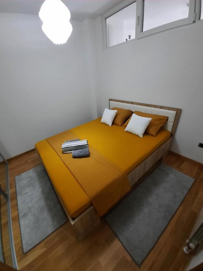 Apartman Bulevar Sarajevo - Free Parking エクステリア 写真