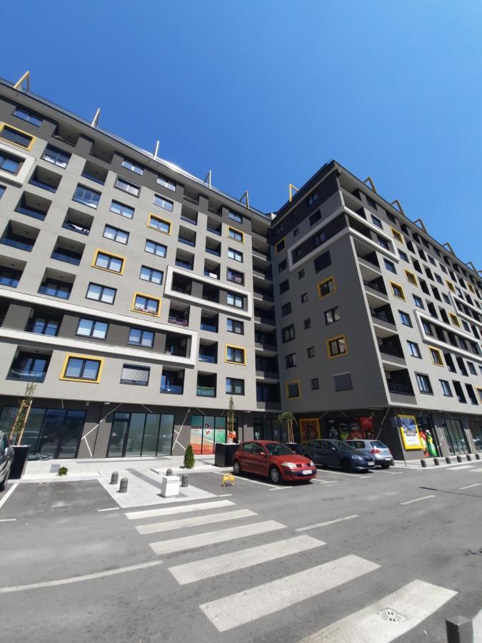 Apartman Bulevar Sarajevo - Free Parking エクステリア 写真