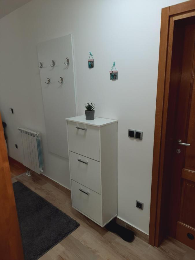Apartman Bulevar Sarajevo - Free Parking エクステリア 写真