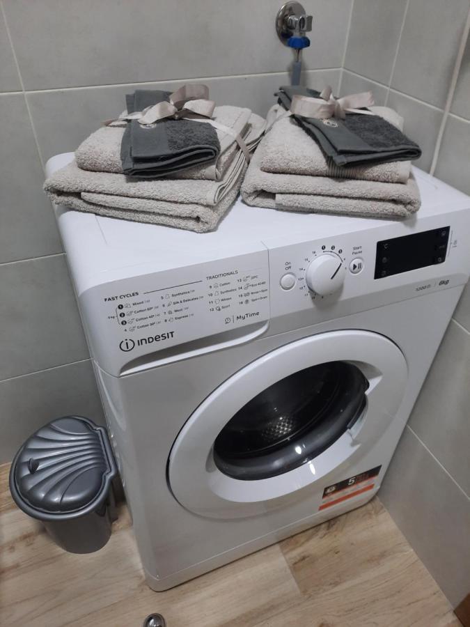 Apartman Bulevar Sarajevo - Free Parking エクステリア 写真